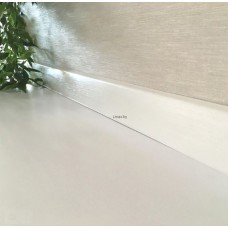 Плинтус DekorPlast Белый с тиснением LL001